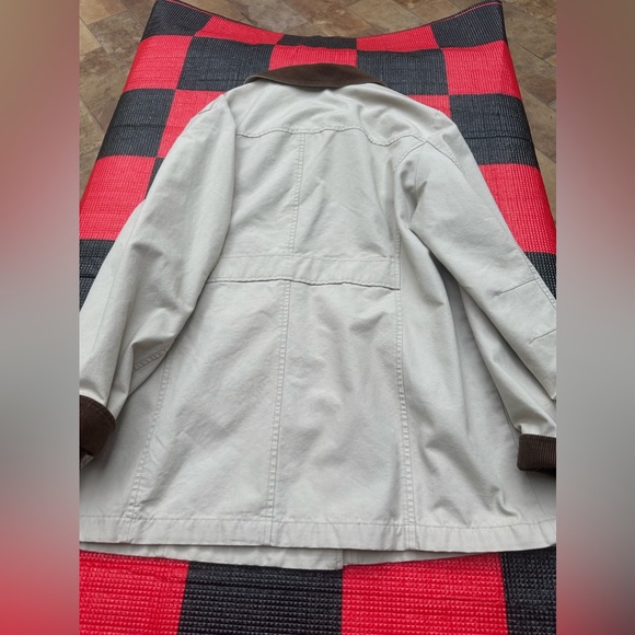 Vintage LL Bean Jacket Women’s Flannel Lined size L
Pit to pit: 23”
Length: 30” - Picture 3 of 6